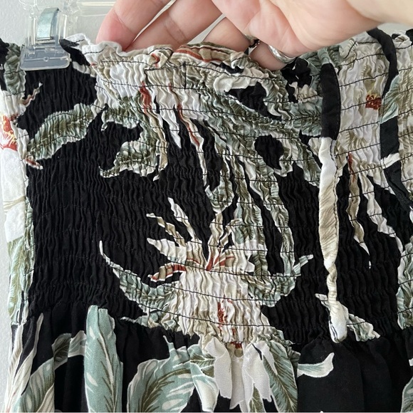 Hawaiian floral Asymmetrical halter top dress roughed back adjustable neck tie - Picture 5 of 10